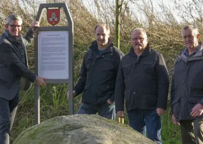 Heimatverein Emstek stellt
im ecopark 30. Infotafel auf