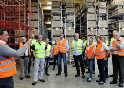 Derby Cycle stellt Nachbarn
neues Logistikzentrum vor