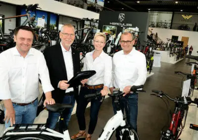Fahrradhersteller HERCULES
eröffnet Neubau im ecopark