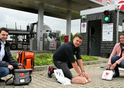Defibrillator für Ersthelfer
an der Tankstelle im ecopark