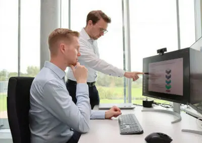 Gründer als Co-Worker im ecopark
beraten bei der Analyse von Daten