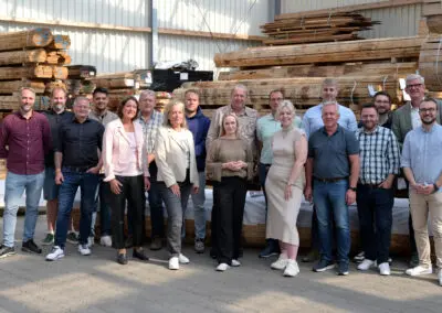 Holz Lohse begrüßt Nachbarschaft am ecopark-Unternehmerstammtisch